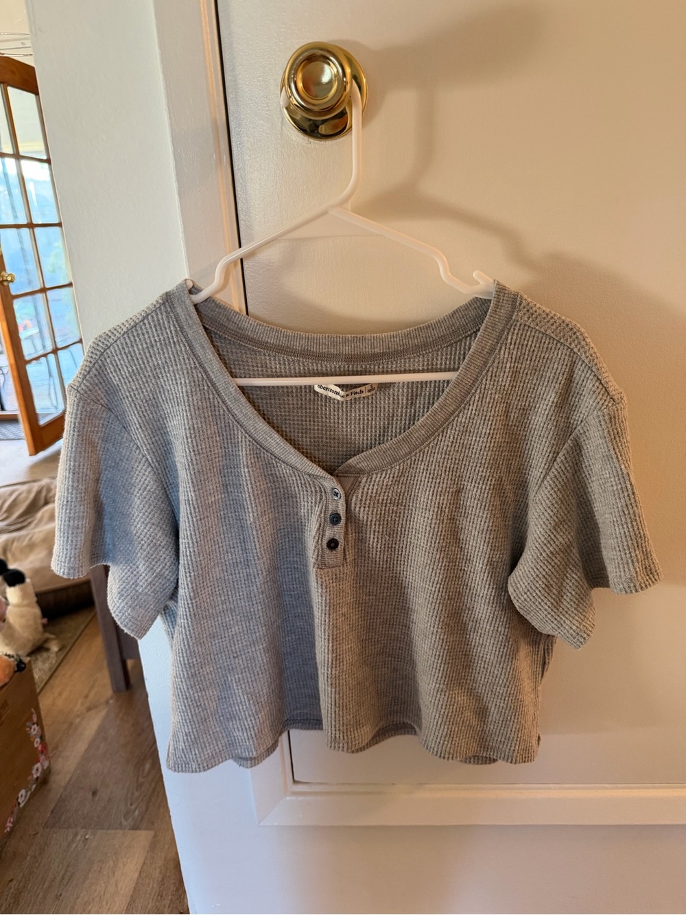 Abercrombie & Fitch Gray Waffle Knit Cropped Henley
